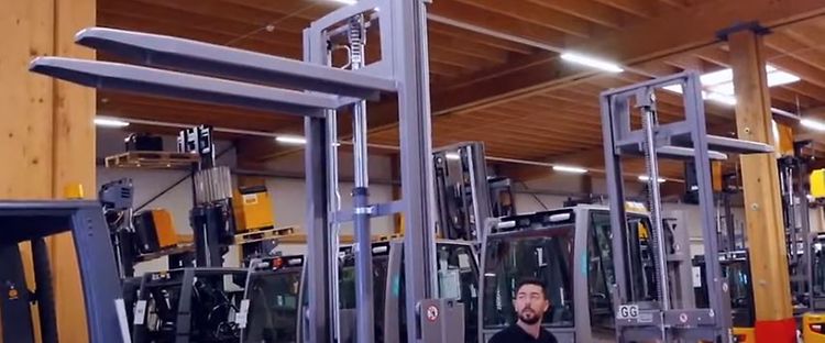 Unterschied Teleskop-Hubgerueste und Hubgerüsten mit Freihub