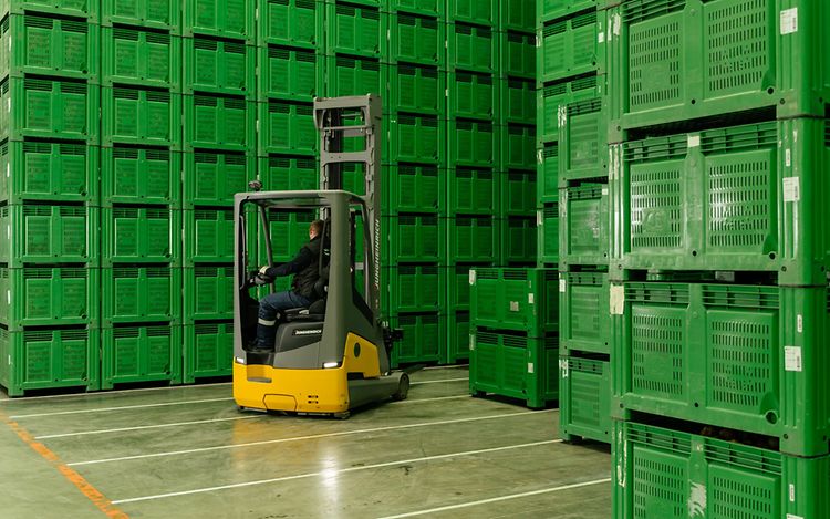 Jungheinrich v Bohemia Apple