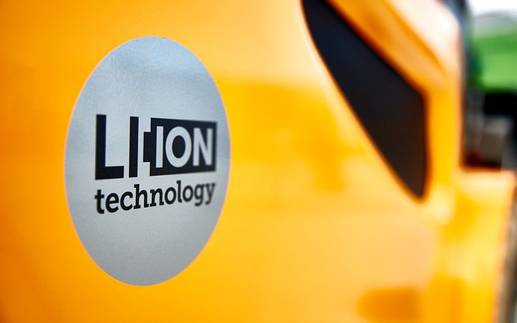 Stage No Compromises - without copy