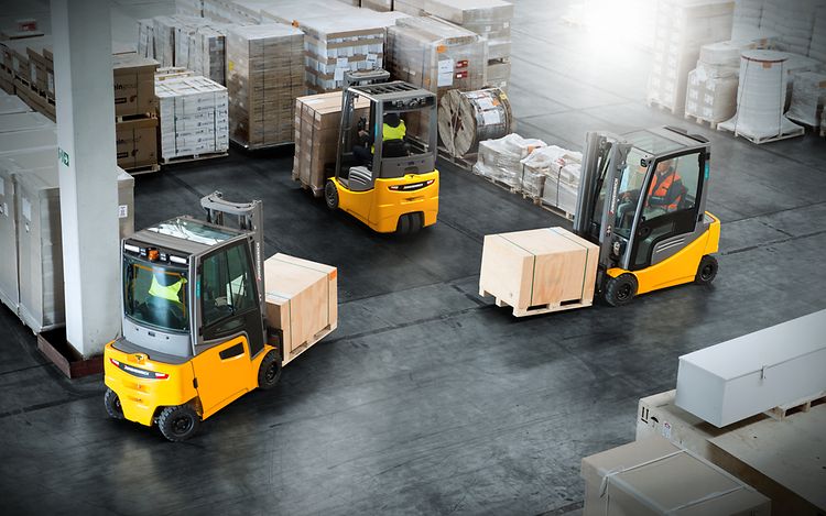 Warehouse_Action_EFG_39367