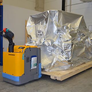 Vozík s prodlouženými vidlemi ve společnosti Mayer & Cie.