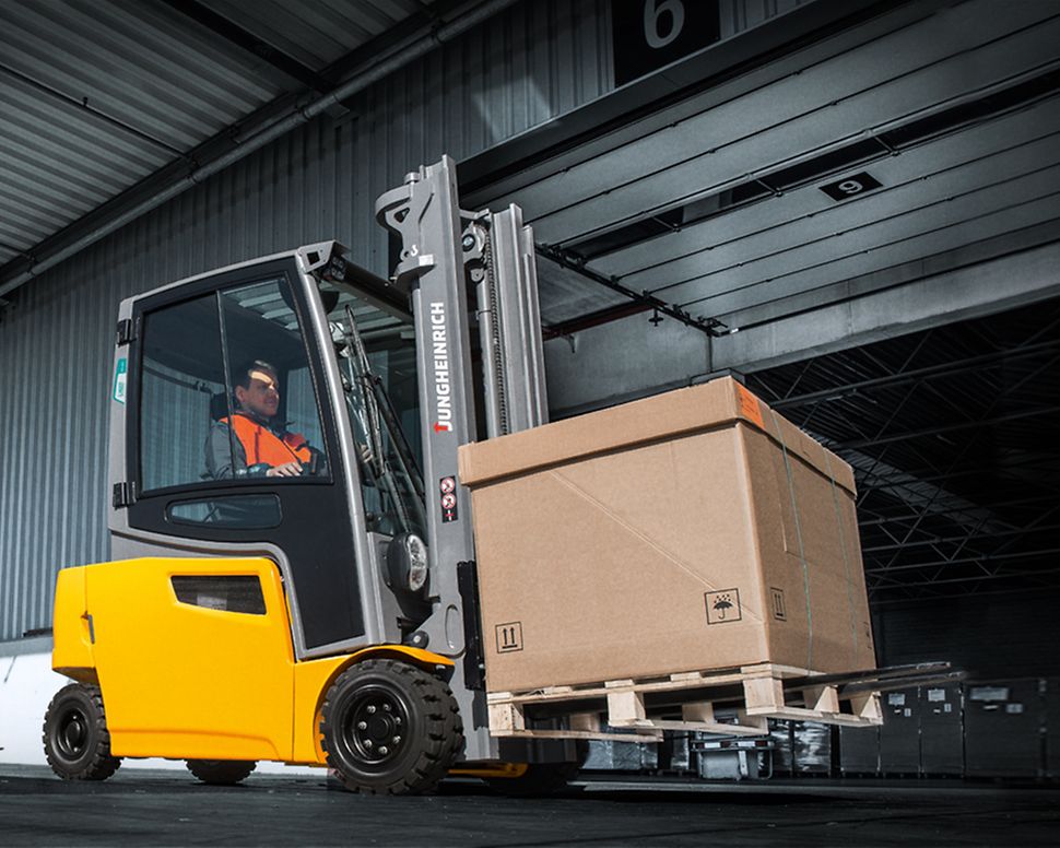 Counterbalance forklift