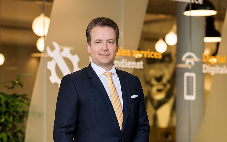 Dr. Lars Brzoska - CEO Jungheinrich AG