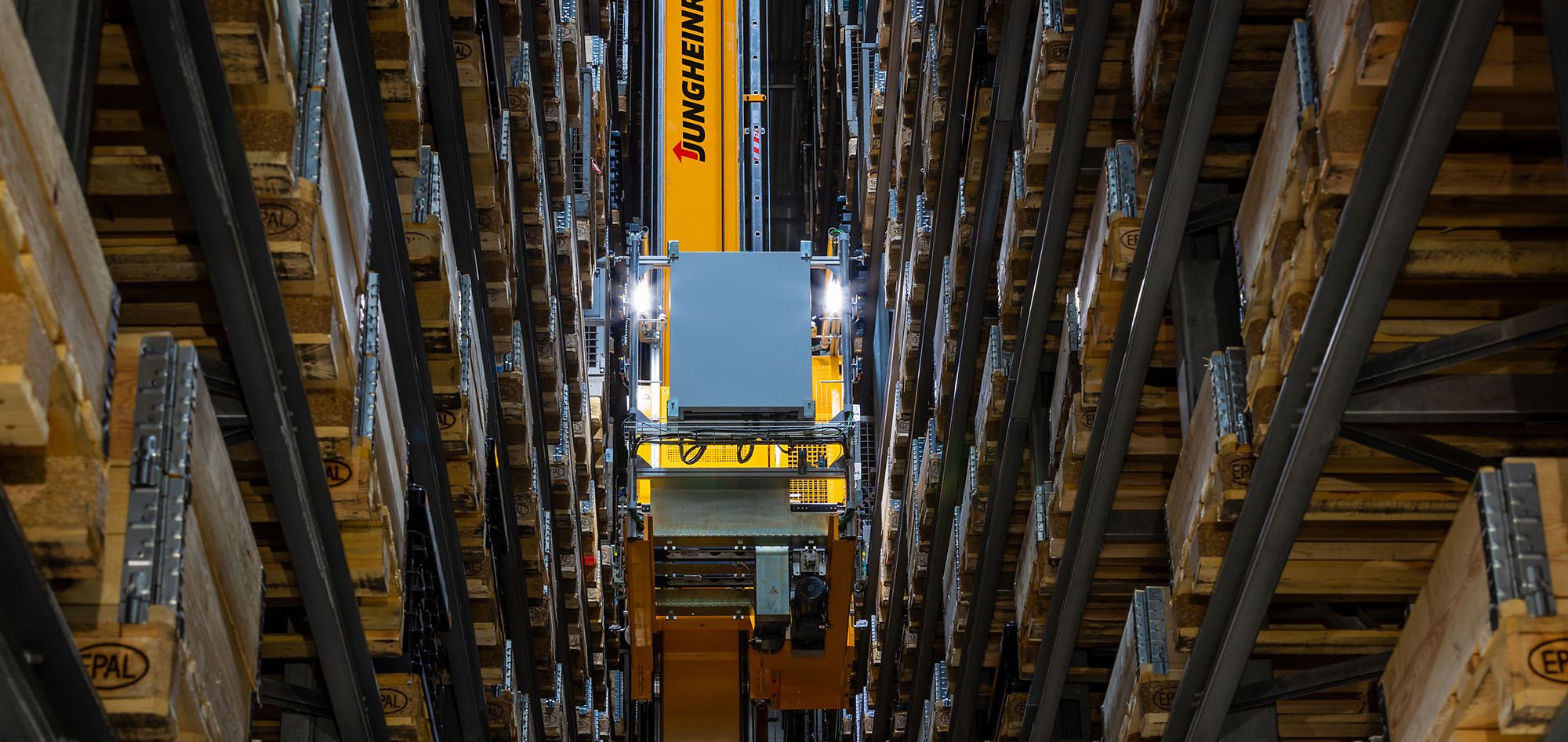 Jungheinrich builds new highbay warehouse for VZug
