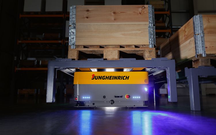 Robot mobile autonome Arculee M - transport de palettes navigation hybride