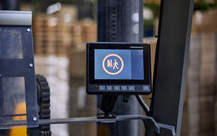 LogoCos_Referencje_Zdjęcie w nagłówku