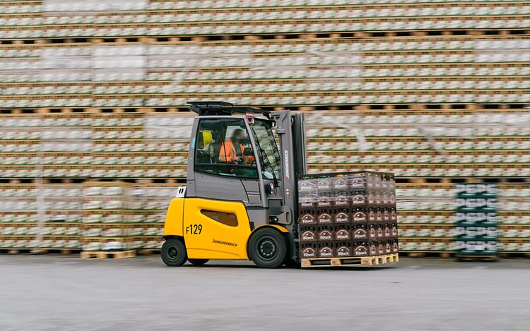 Elektrické vozíky Jungheinrich v Plzeňském Prazdroji
