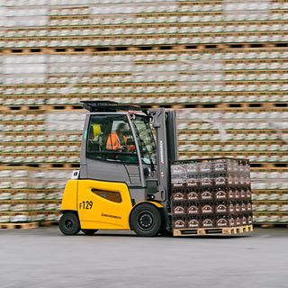 Elektrické vozíky Jungheinrich v Plzeňském Prazdroji