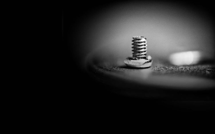 Servicetechniker Schraube