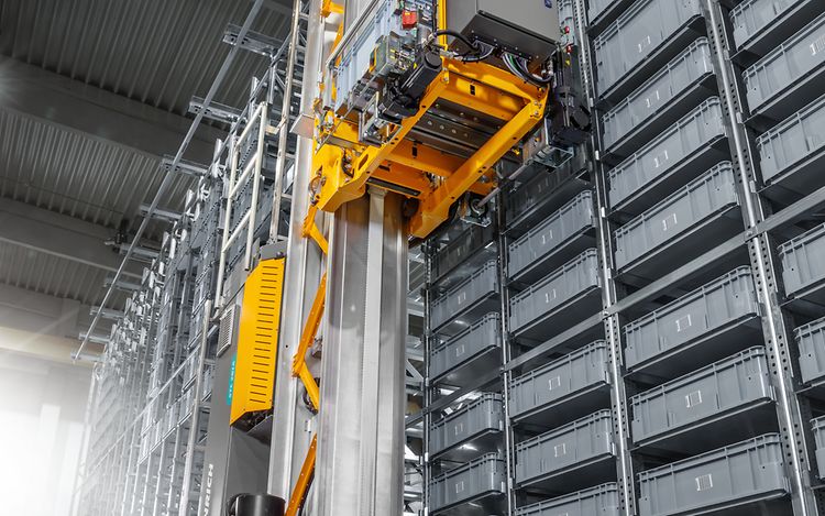 Automated miniload warehouse