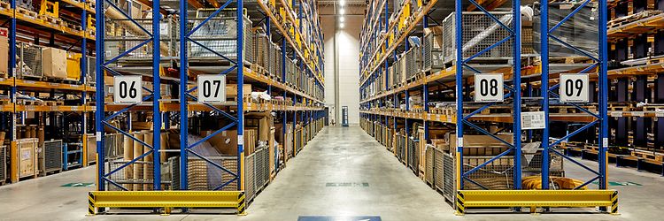 background warehouse_[MAM-37792]