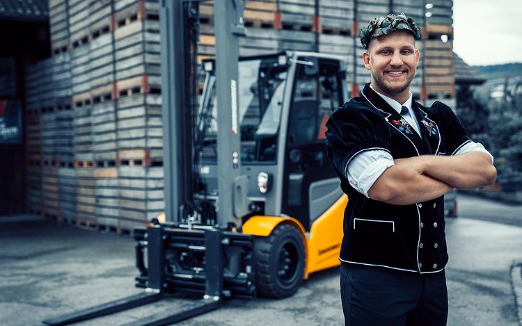 Picture | Bühnenteaser | Lario Kramer