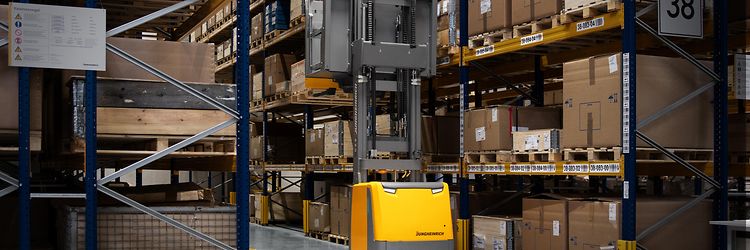 Content Picture Vertikal Order Pickers Einsteiger