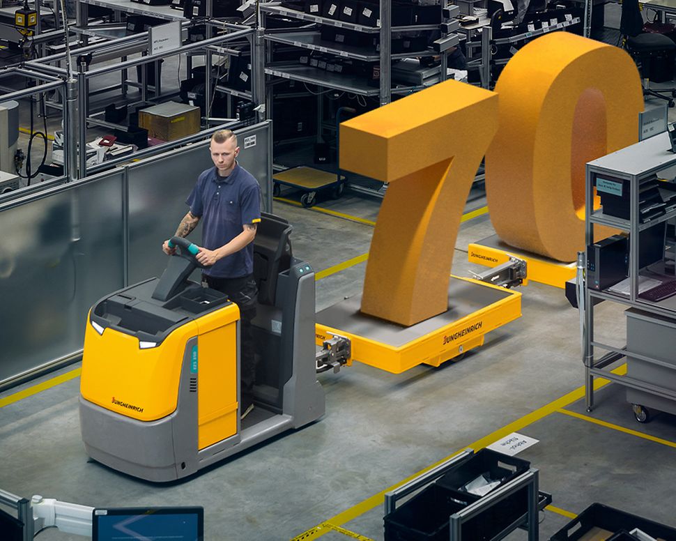 Stage 70Y tow tractors
