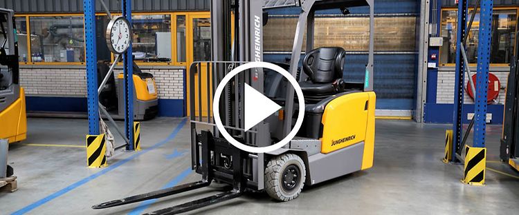 Review Logistics Inside: EFG BB 216k - play button