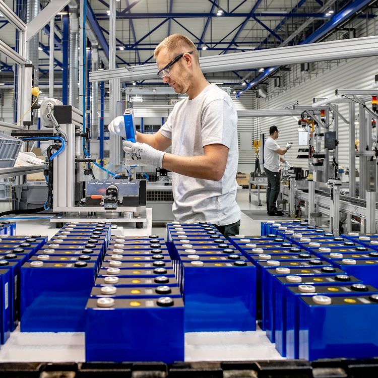 Liion battery life cycle