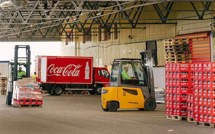 Vozíky Jungheinrich v Coca-Cole