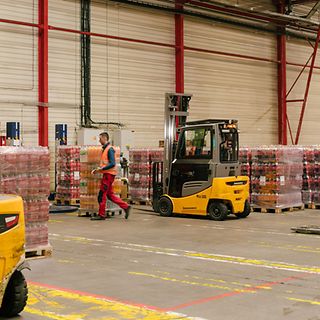 Vozíky Jungheinrich v Coca-Cole