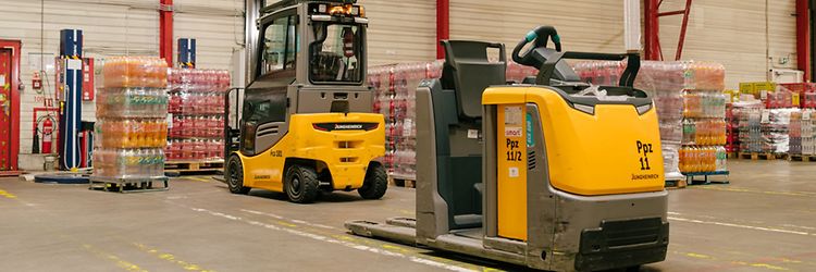 Vozíky Jungheinrich v Coca-Cole