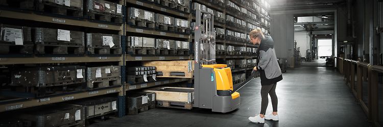 Wózek podnośnikowy elektryczny Jungheinrich – jungheinrich.pl