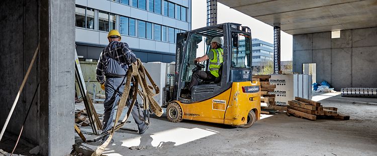 Rental MBN_[MAM-53753]