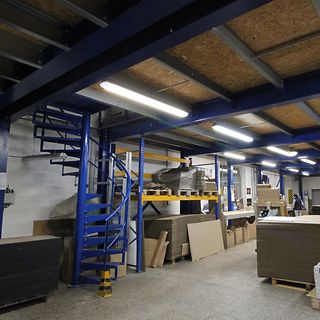 Skladovací plošiny a galerie