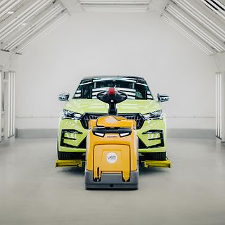 Skoda Auto - car mover 