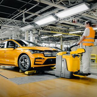 Skoda Auto - car mover 