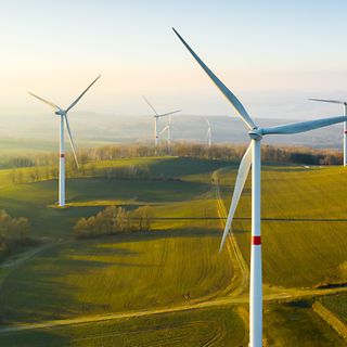 parc-eolien-france-avec-champs