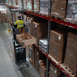 PolarPro og EKS 110 gaffeltruck med opsamler