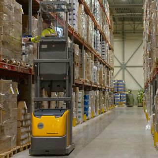 Jungheinrich truck EKS 110 på PolarPros lager