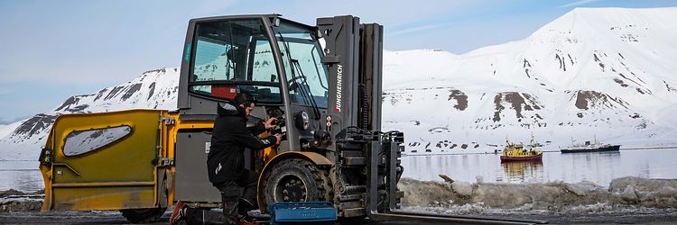 Coop Svalbard Christian Simon 2