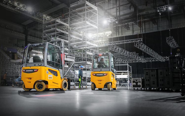 Stage Mietreferenz DJ BOBO