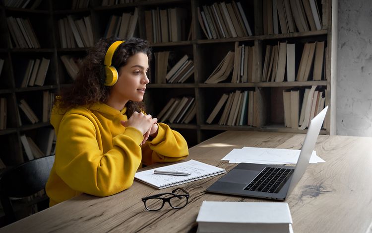 Home Office, Homeschooling_[MAM-55085]