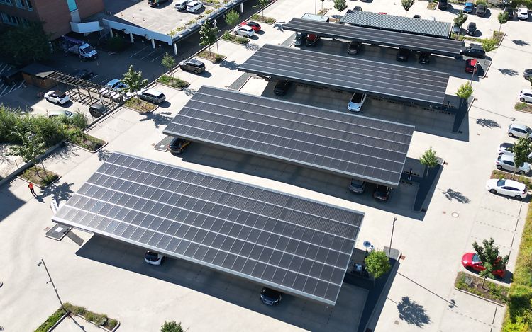 PM_JH_Drohnenaufnahme_Solarcarport