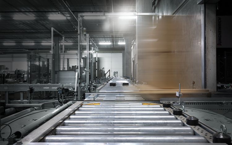 Picture - Convoyage de conteneurs 2