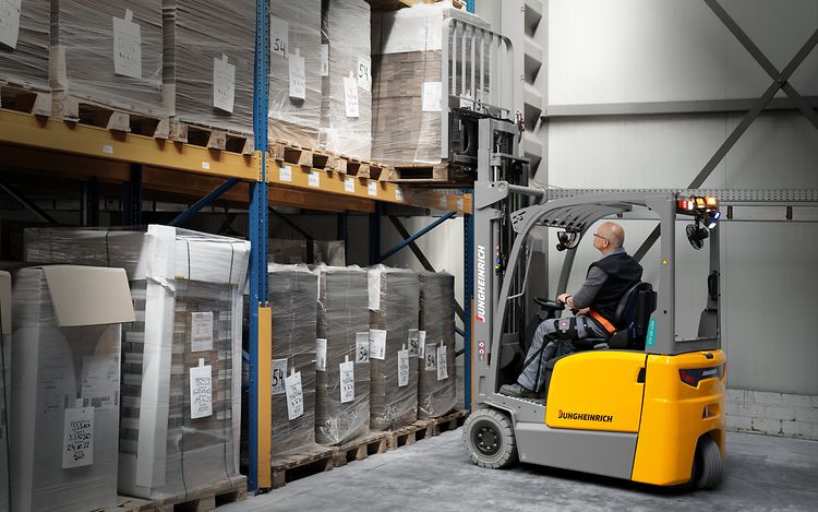 Čelní elektrický vozík EFG BB