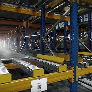 Durchlaufregal_Detail_--_Pallet-in-rack.webp