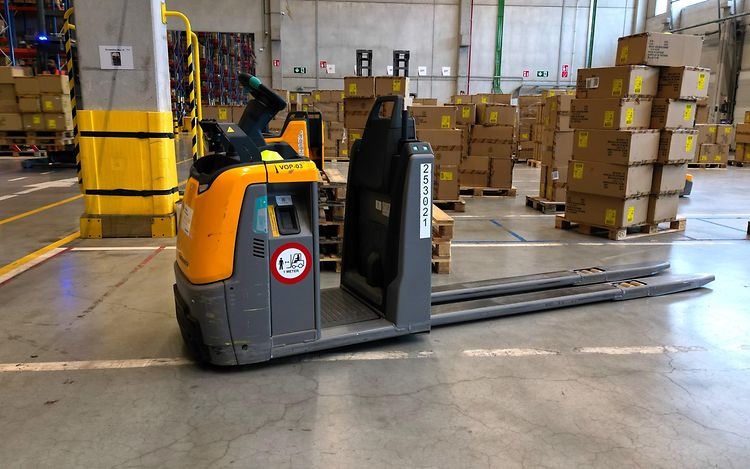 Ceva Logistics Jungheinrich orderverzameltruck