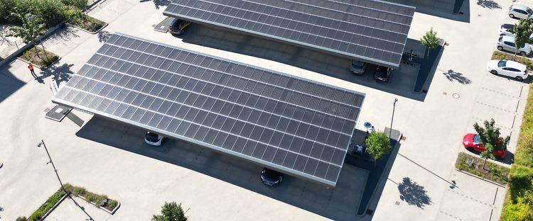 Klimamål bekræftet - Jungheinrich solcelle parkeringspark