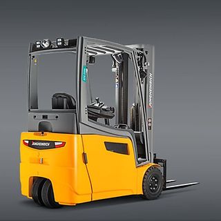 Gaffeltruck EFG 213-220 fra Jungheinrich