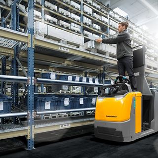 Picture 3 - order pickers