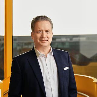 Portrait Dr. Lars Brzoska