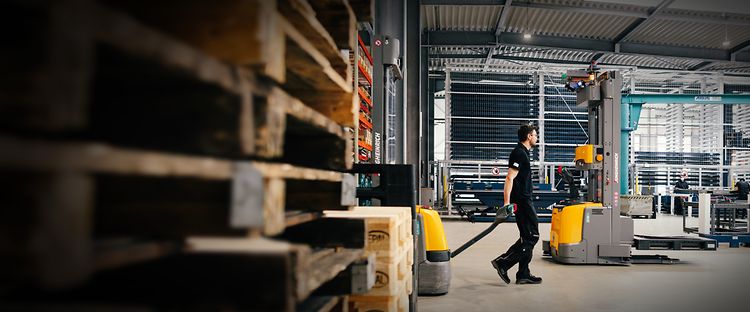 Referentie Jungheinrich DAX MetallForm