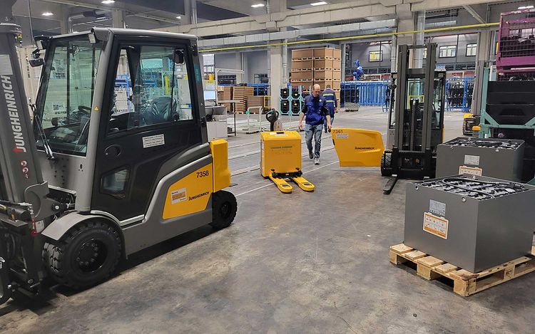 Reference - TPV AUTOMOTIVE