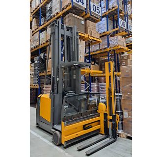 Reference cargo-partner-8