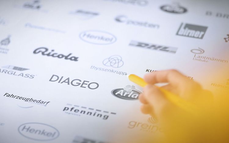 customer-cases-hero-image