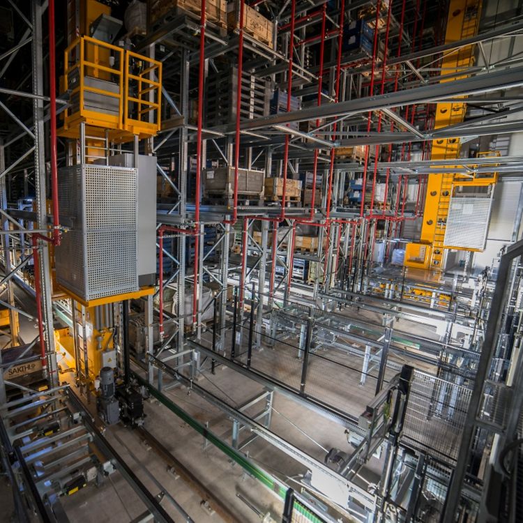 movimentazione automatica pallet Continental