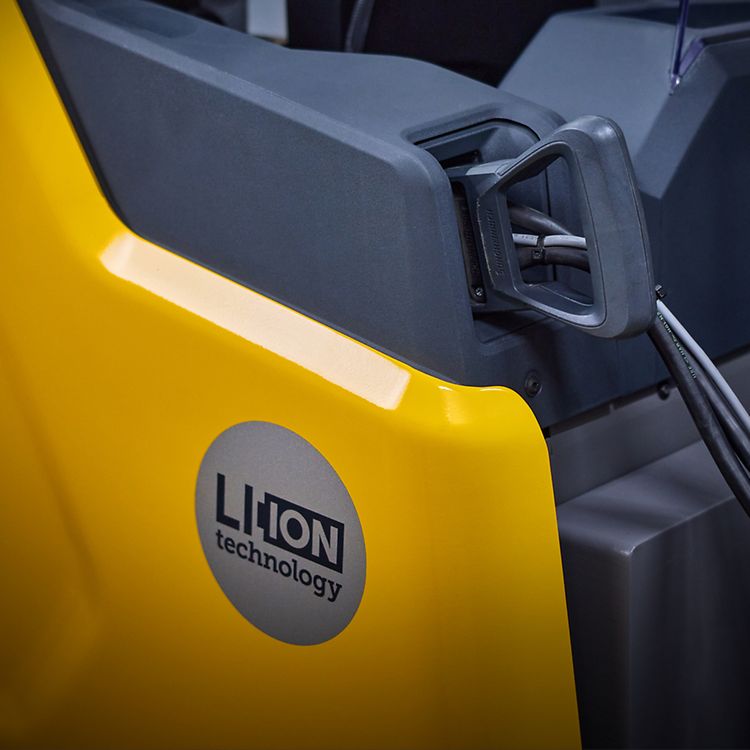 Reach Truck Li-ion Technology