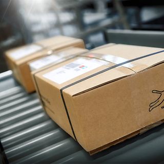 Picture 4 Behälterfördertechnik